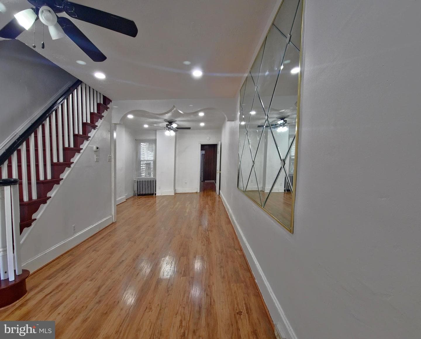 807 W 7th Street photo 17