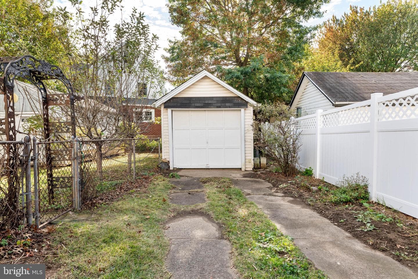 25 Oak Lane photo 3