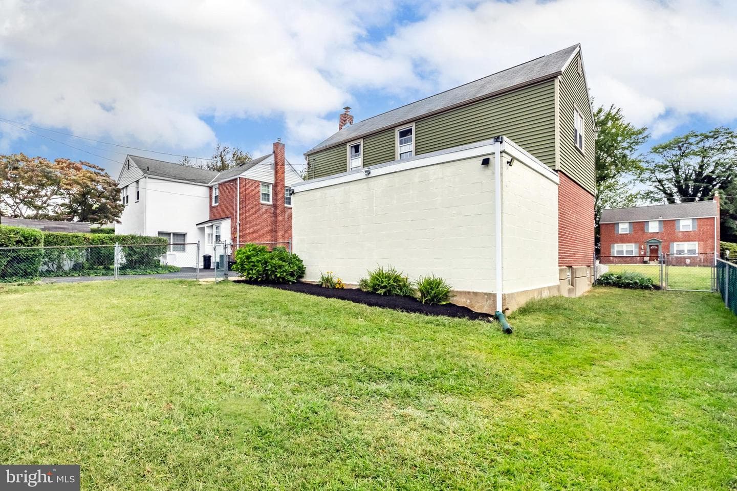 214 Brentwood Road photo 33