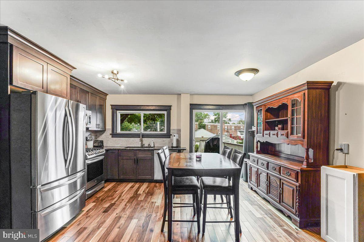 316 E Front Street photo 6