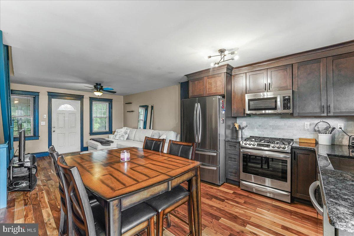 316 E Front Street photo 8
