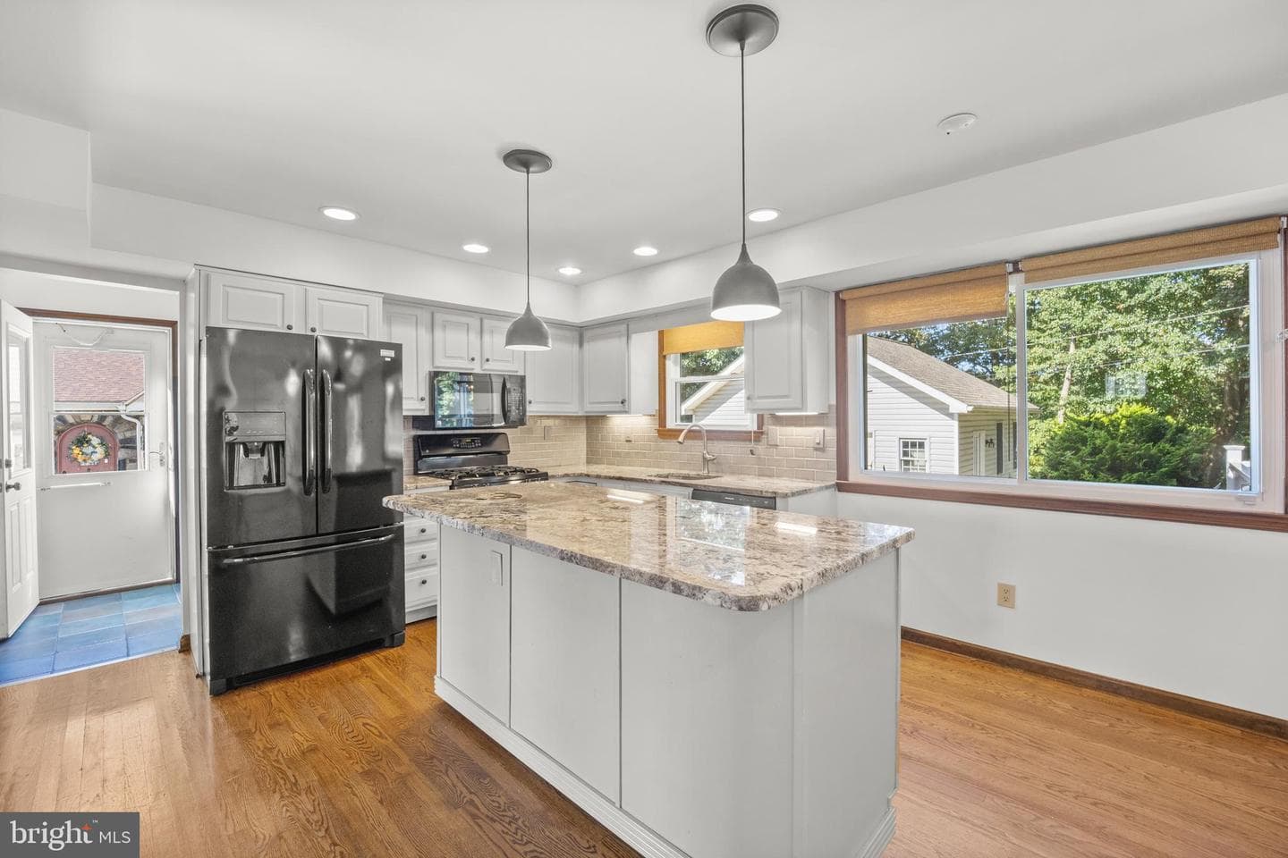 1415 6th Avenue photo 11