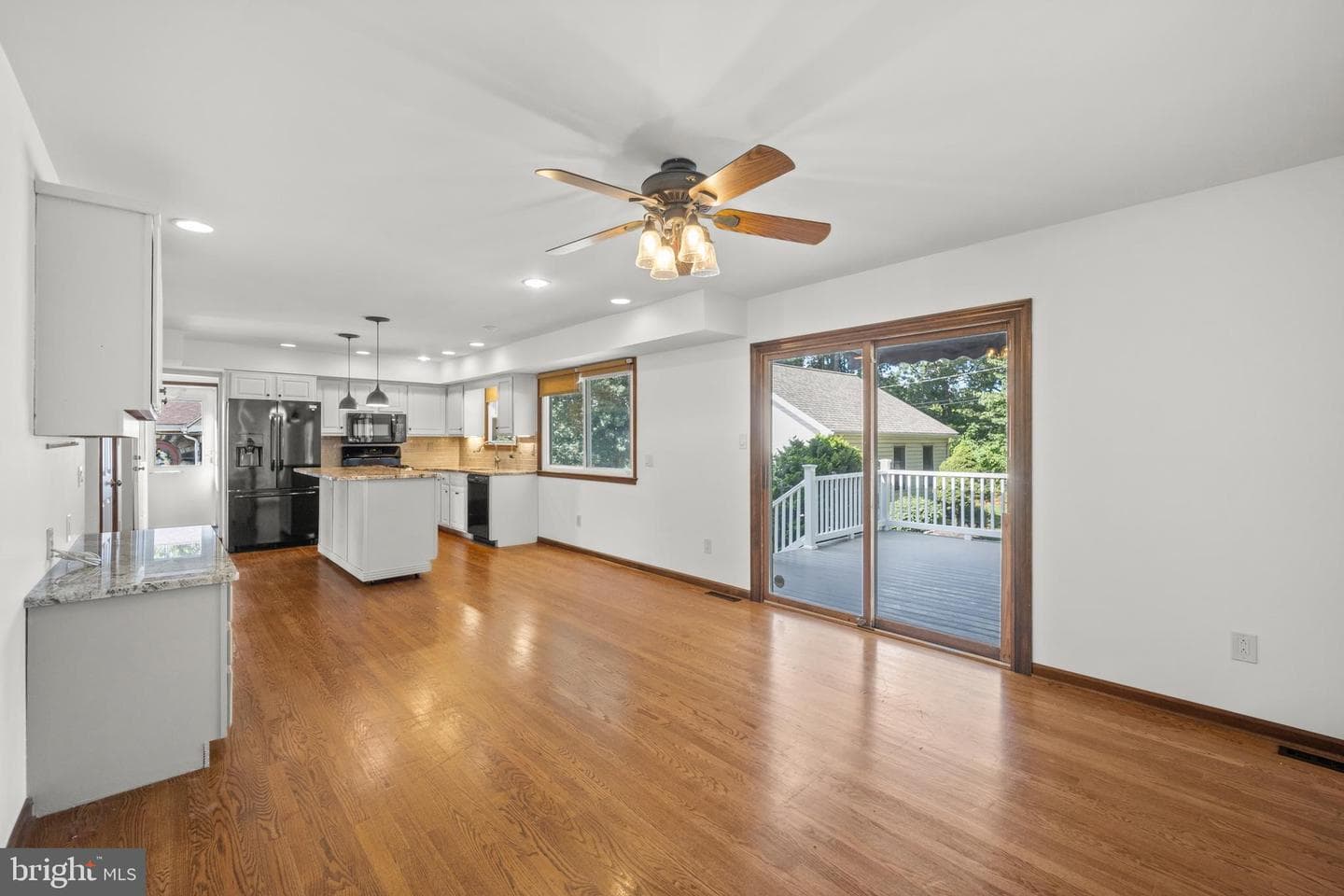 1415 6th Avenue photo 16