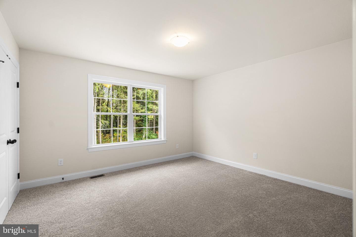 10 Claremont Boulevard photo 24
