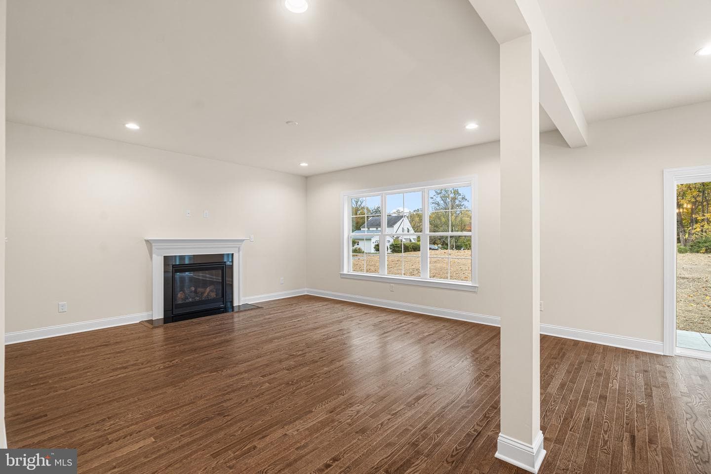 12 Claremont Boulevard photo 19