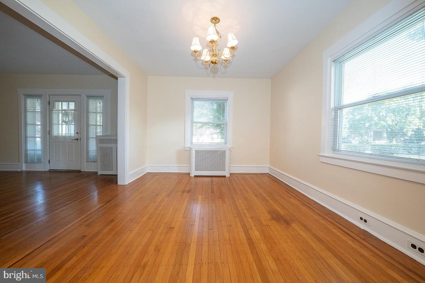 3744 Huey Avenue photo 9