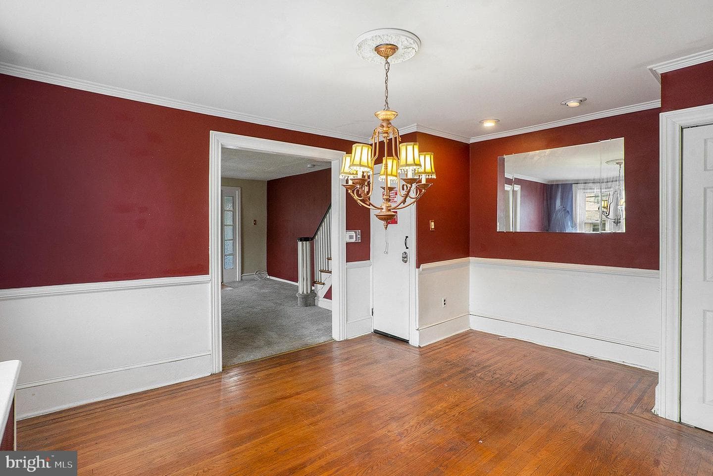 162 E Essex Avenue photo 8