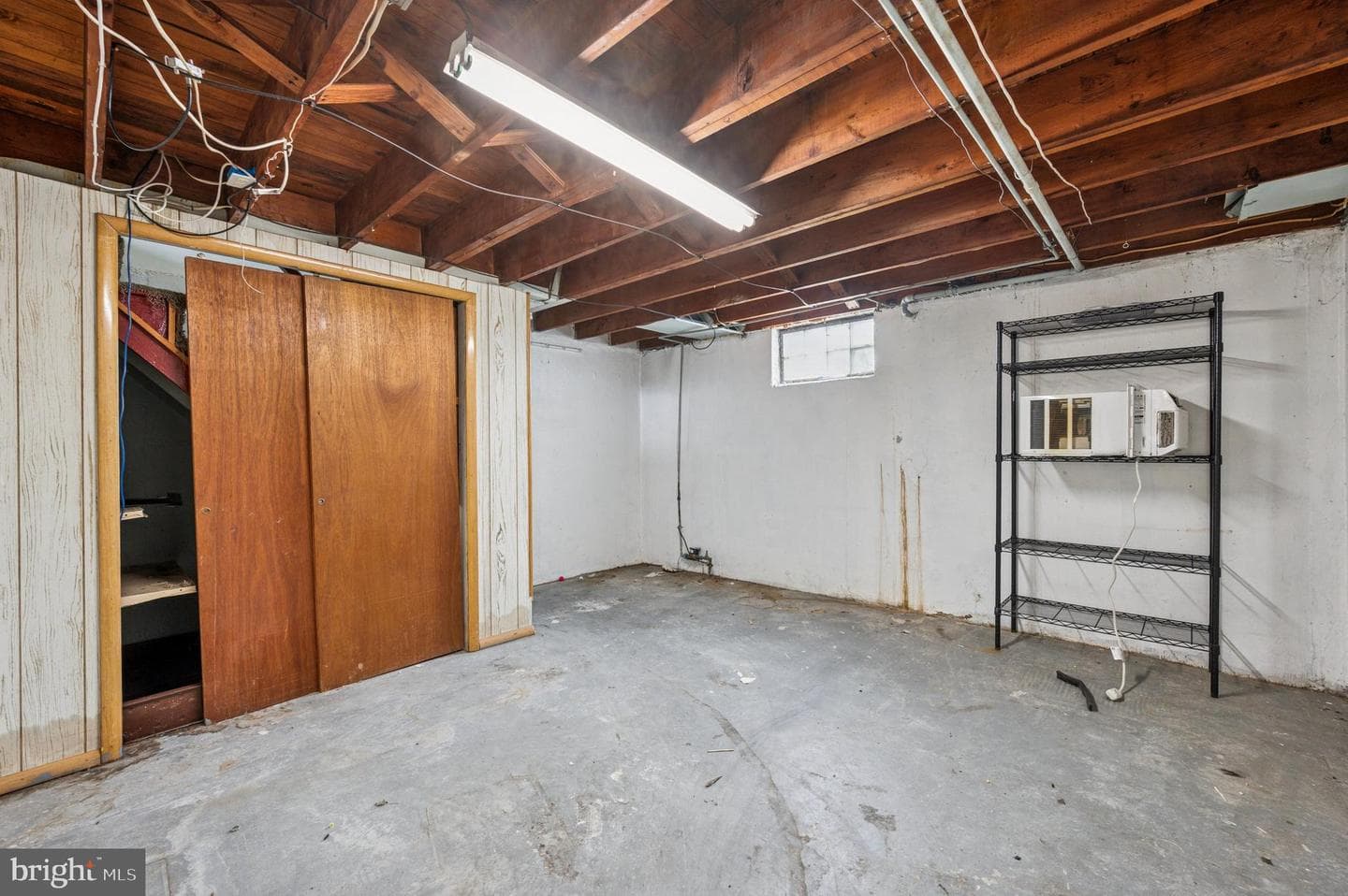 952 Grant Road photo 17
