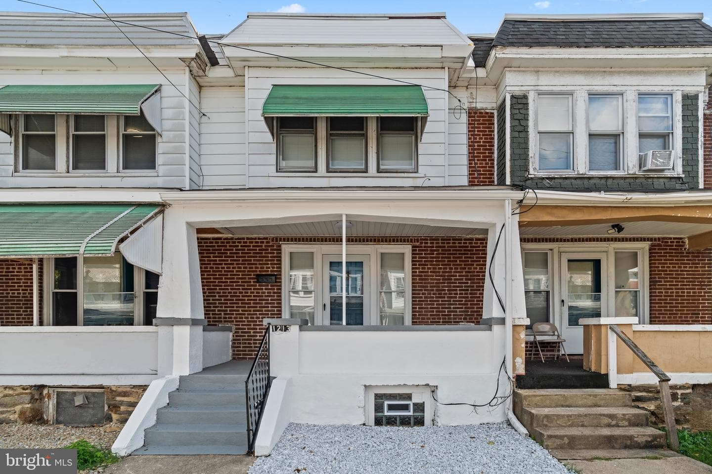 1213 W 9th Street photo 1