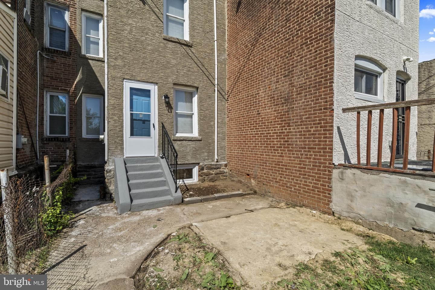 1213 W 9th Street photo 22