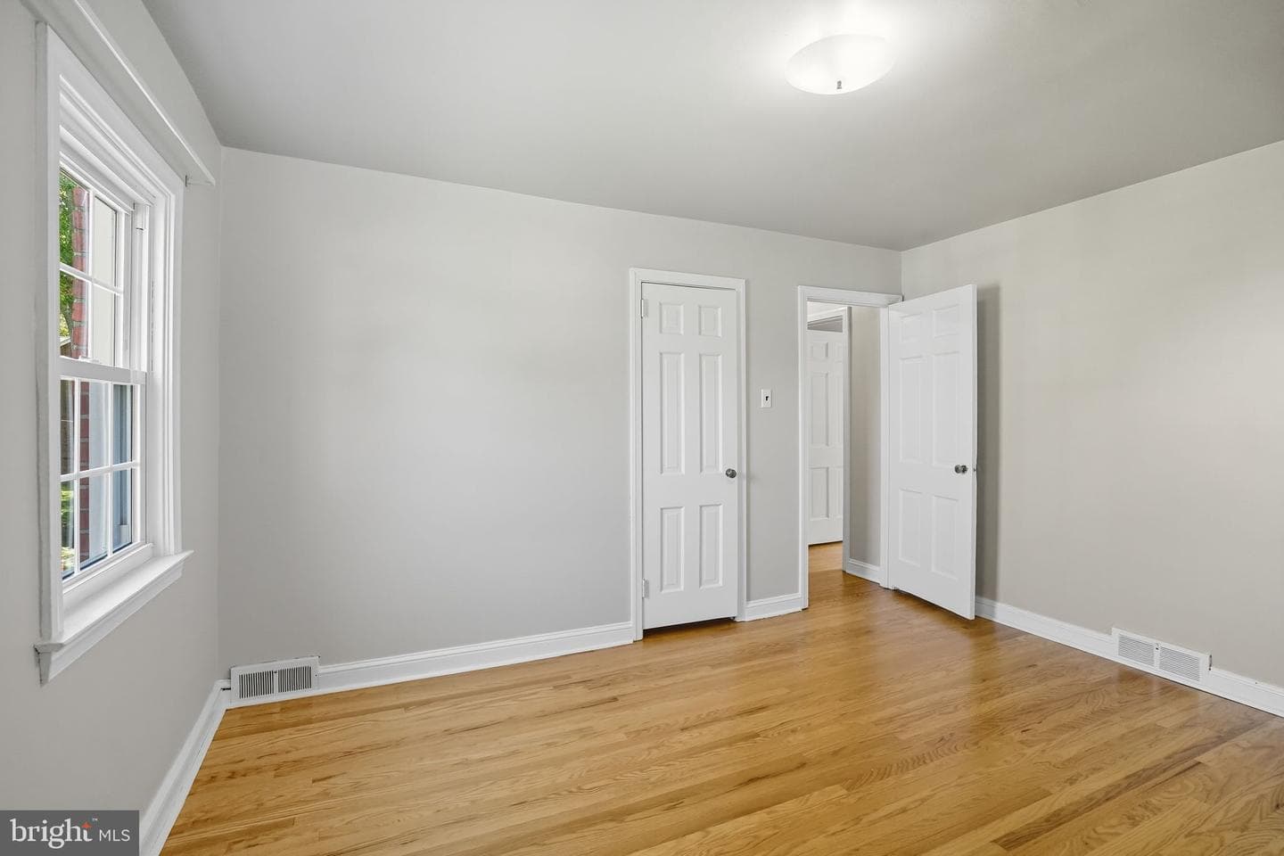 979 Edgewood Drive photo 25