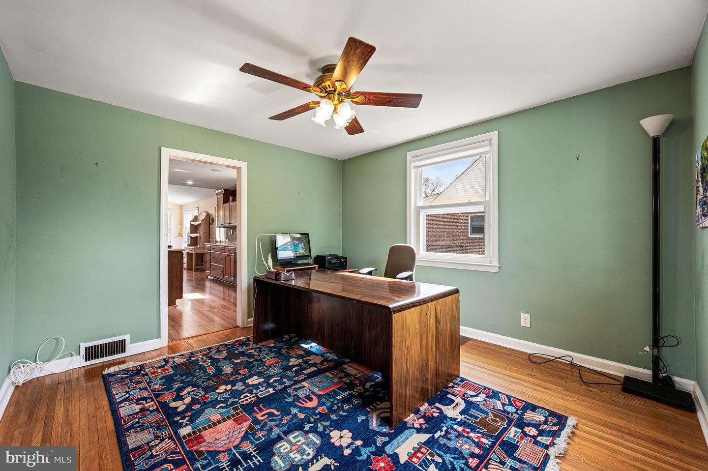 453 Claremont Road photo 9