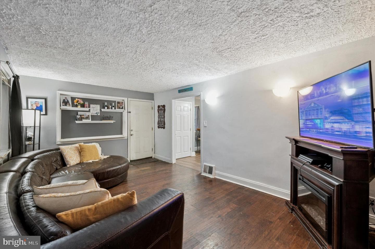 2379 Mole Road photo 7