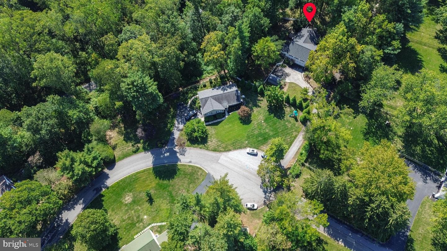 621 Berry Lane photo 39