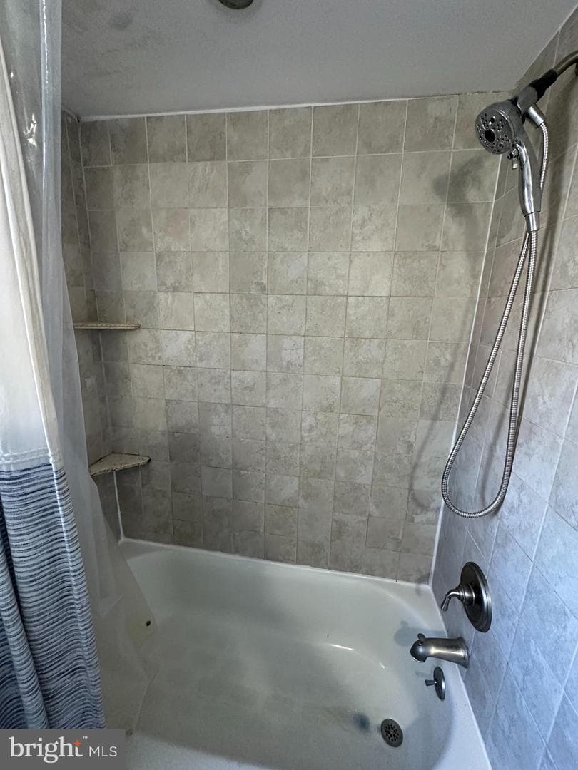 226 W Sylvan Avenue photo 12