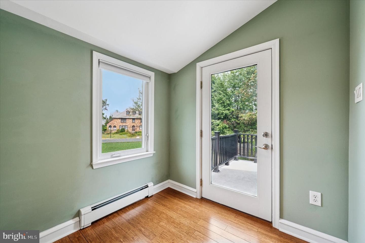 2221 Hillcrest Road photo 32