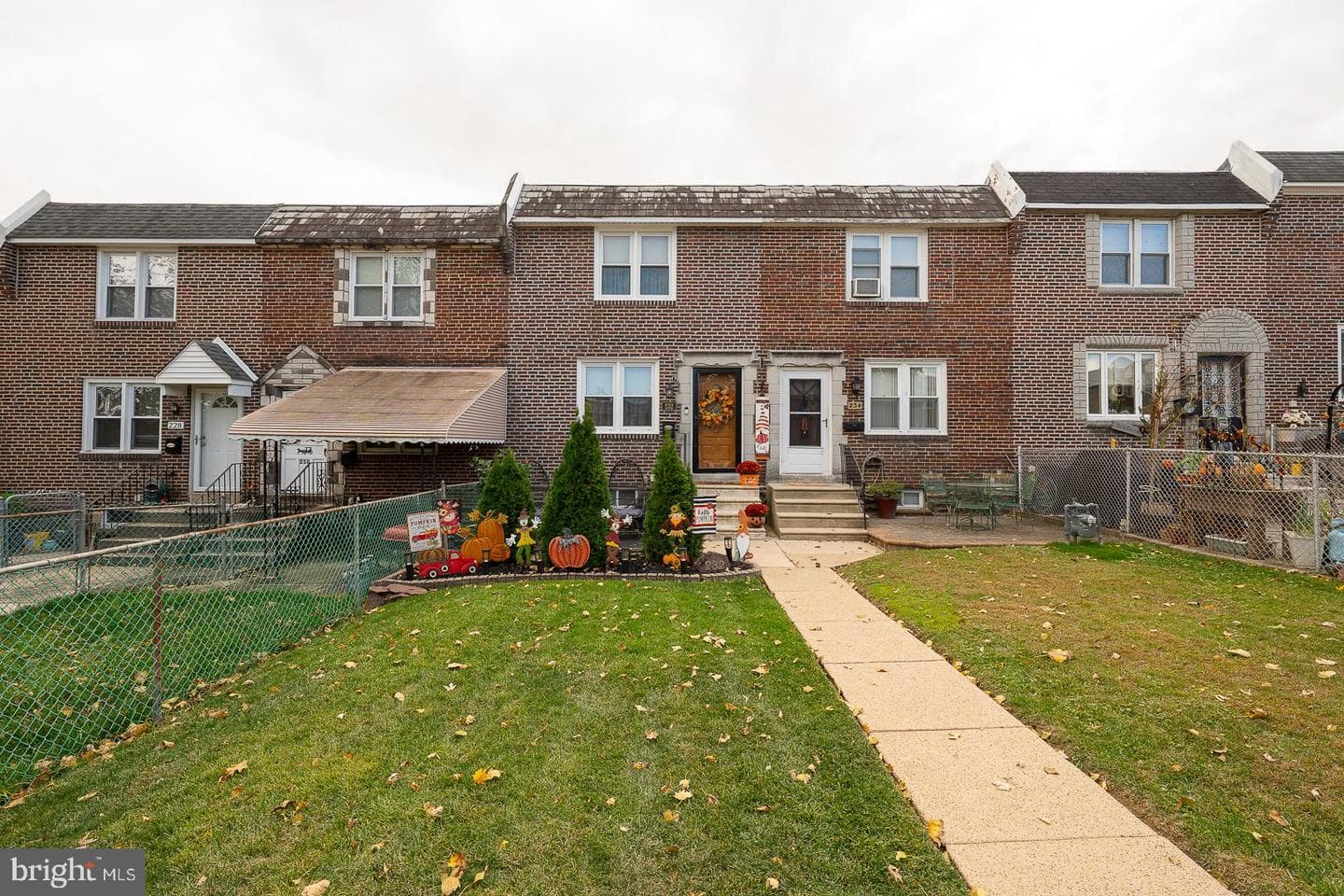 232 Crestwood Drive photo 1