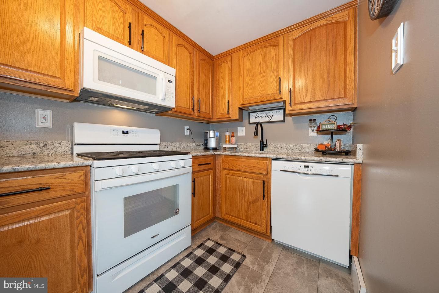 232 Crestwood Drive photo 10