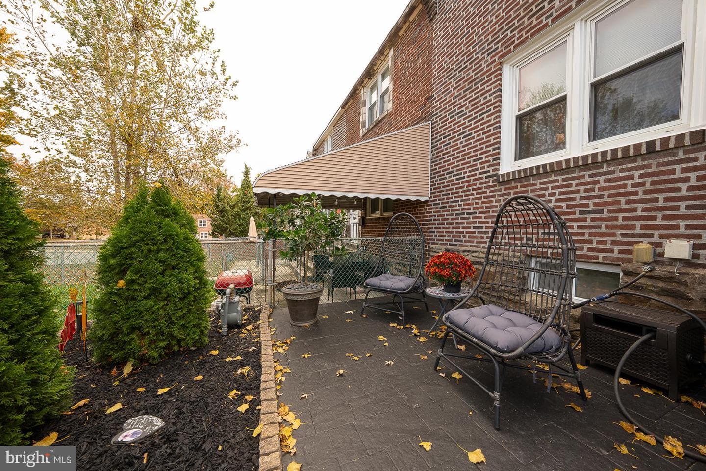 232 Crestwood Drive photo 4