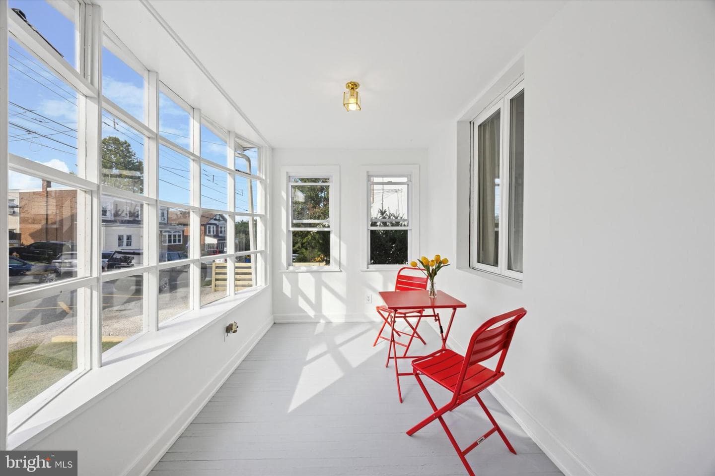 221 Highland Avenue photo 2