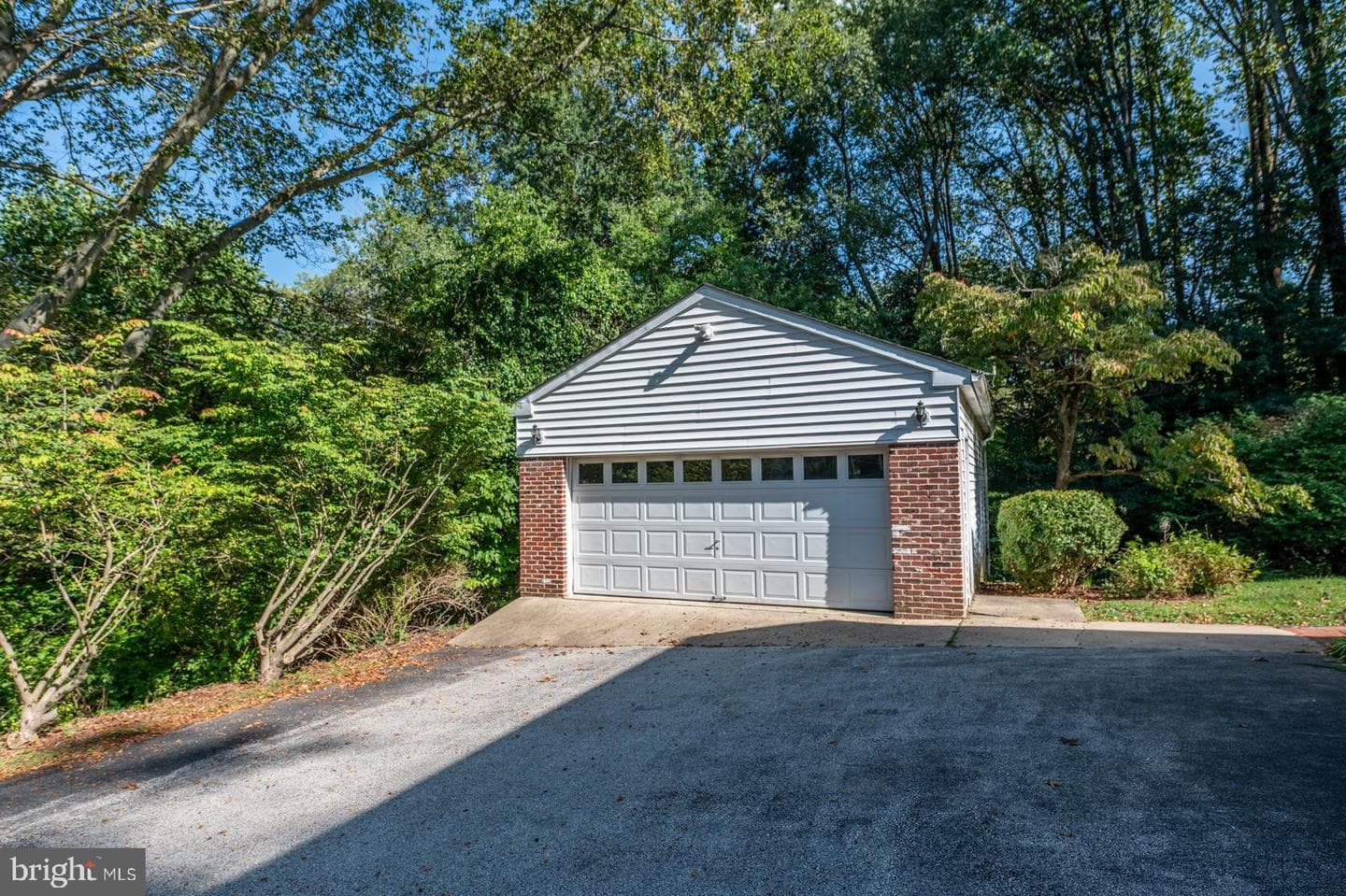 127 Deerfield Road photo 59