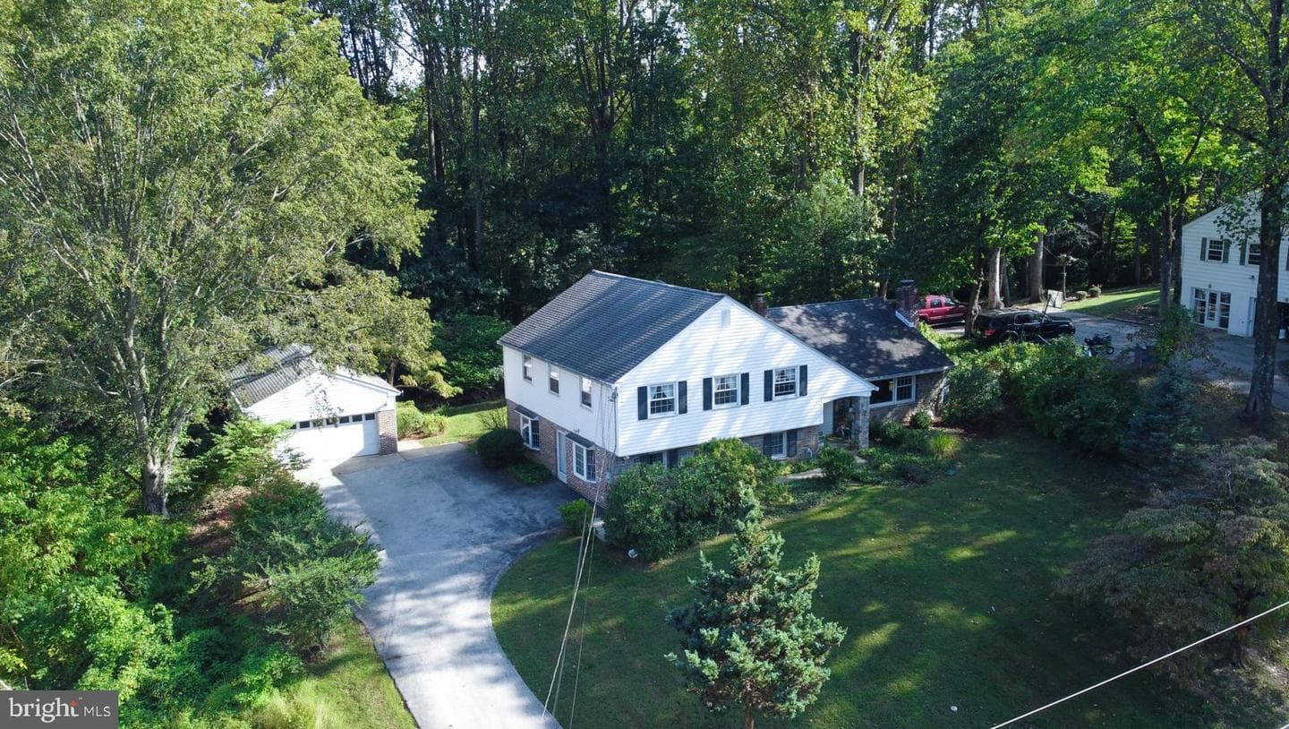 127 Deerfield Road photo 67