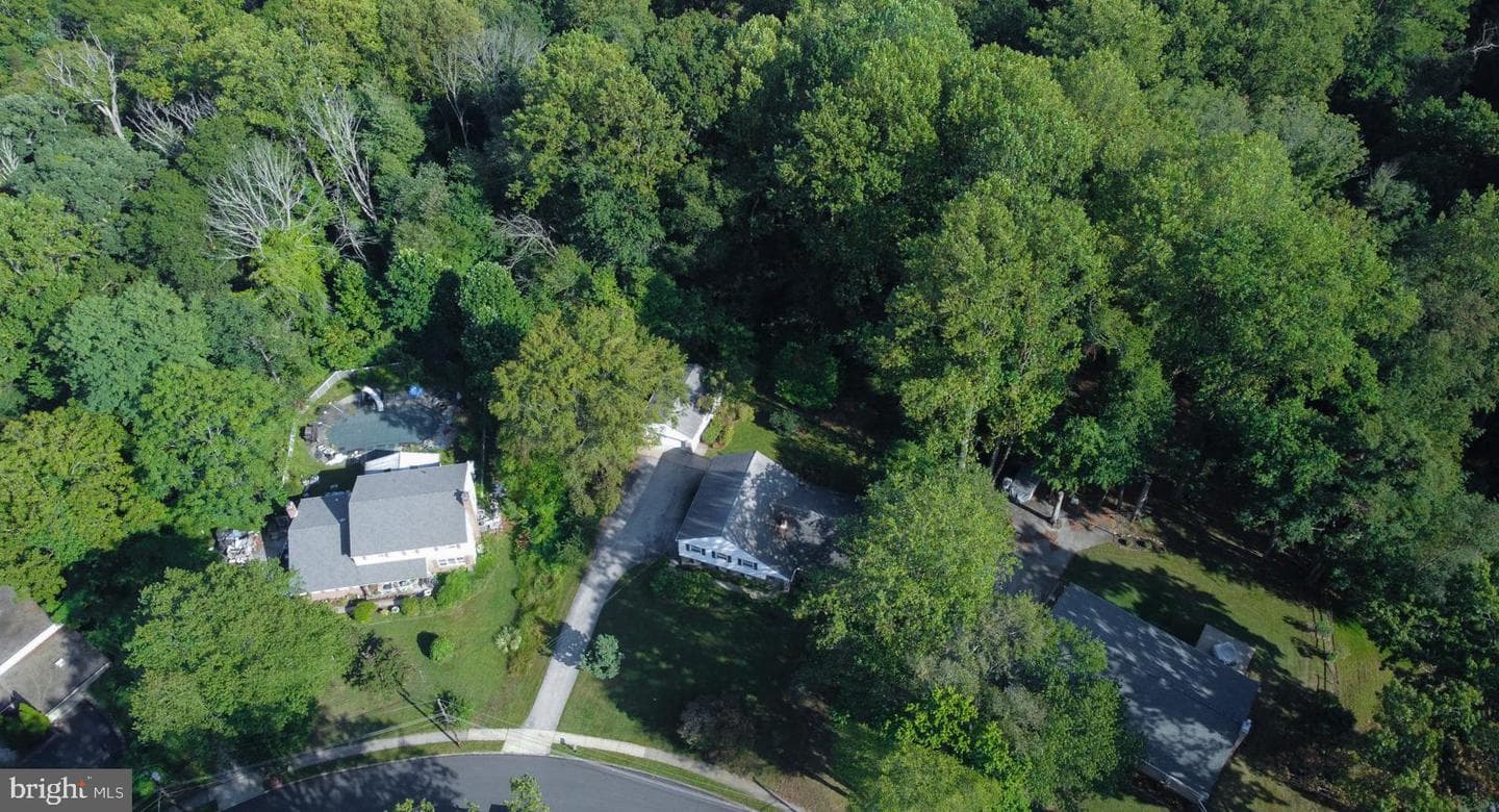 127 Deerfield Road photo 73