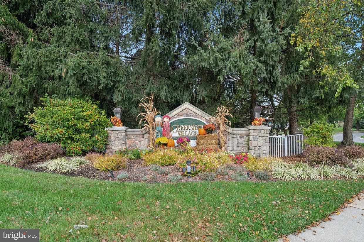 7000 Village Way #207 photo 22