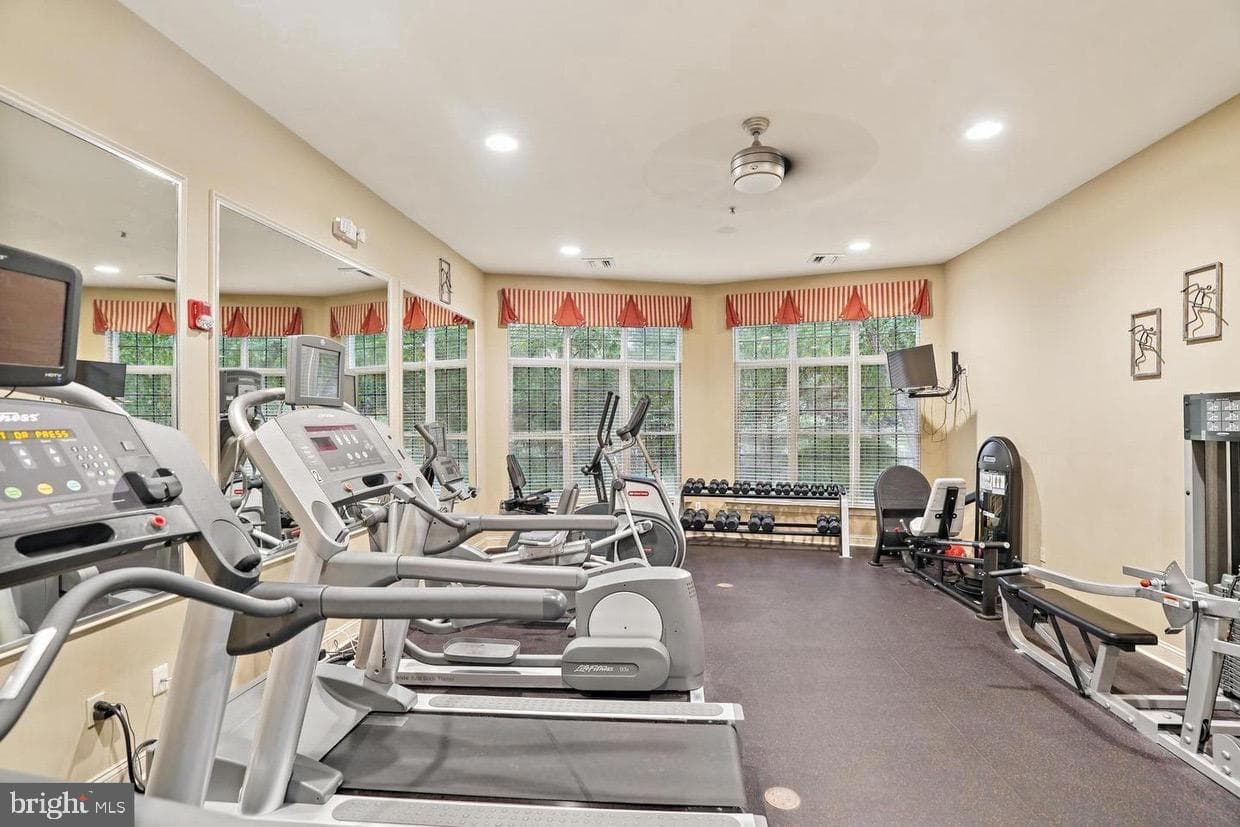 7000 Village Way #207 photo 23