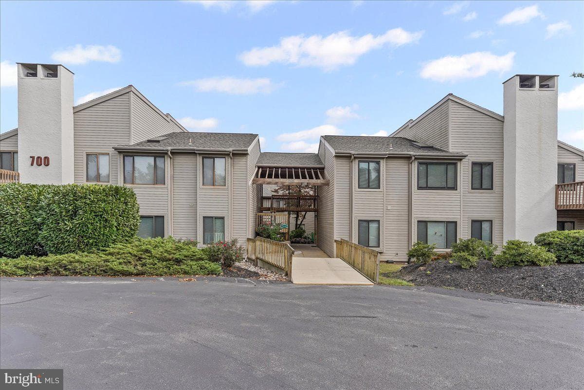 710 Pritchard Place photo 1