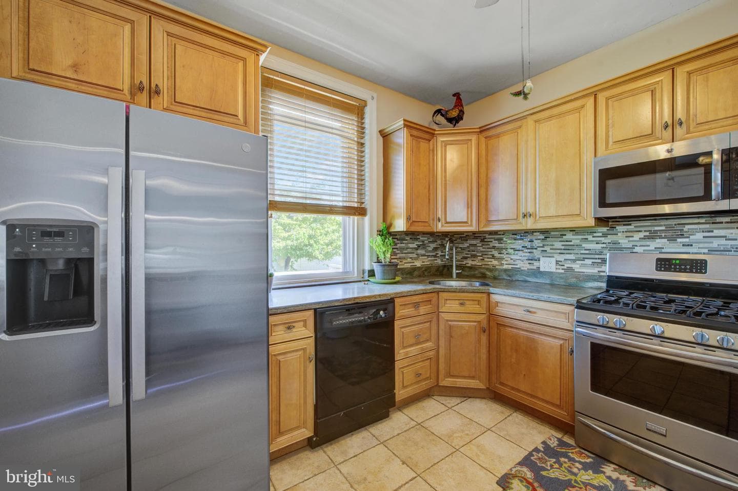 15 Rodman Avenue photo 10