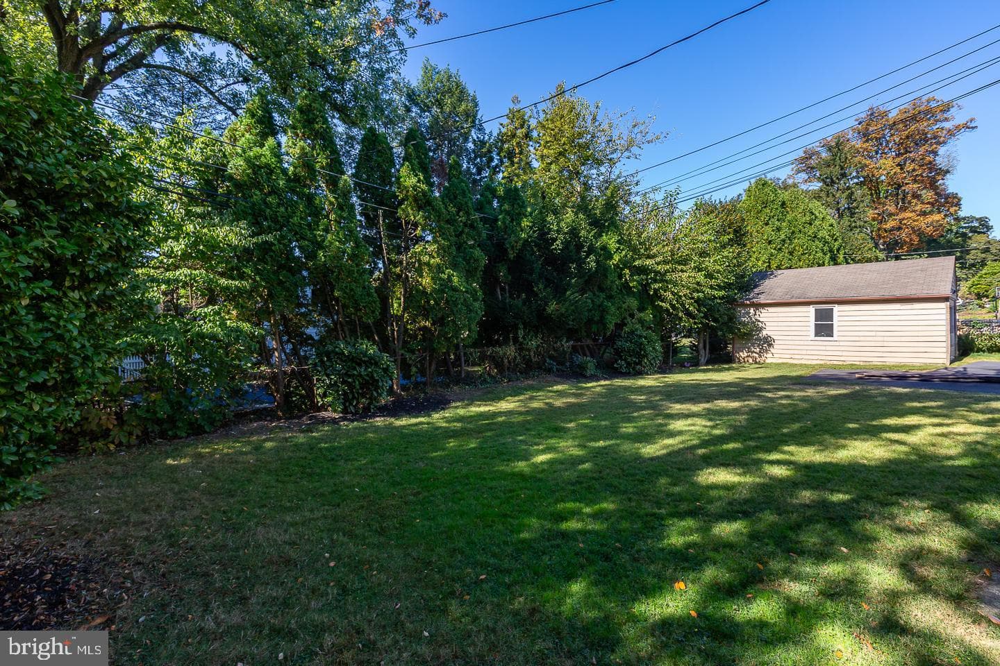 6 N Lexington Avenue photo 39