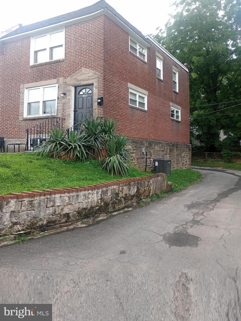 129 Branford Road, Darby