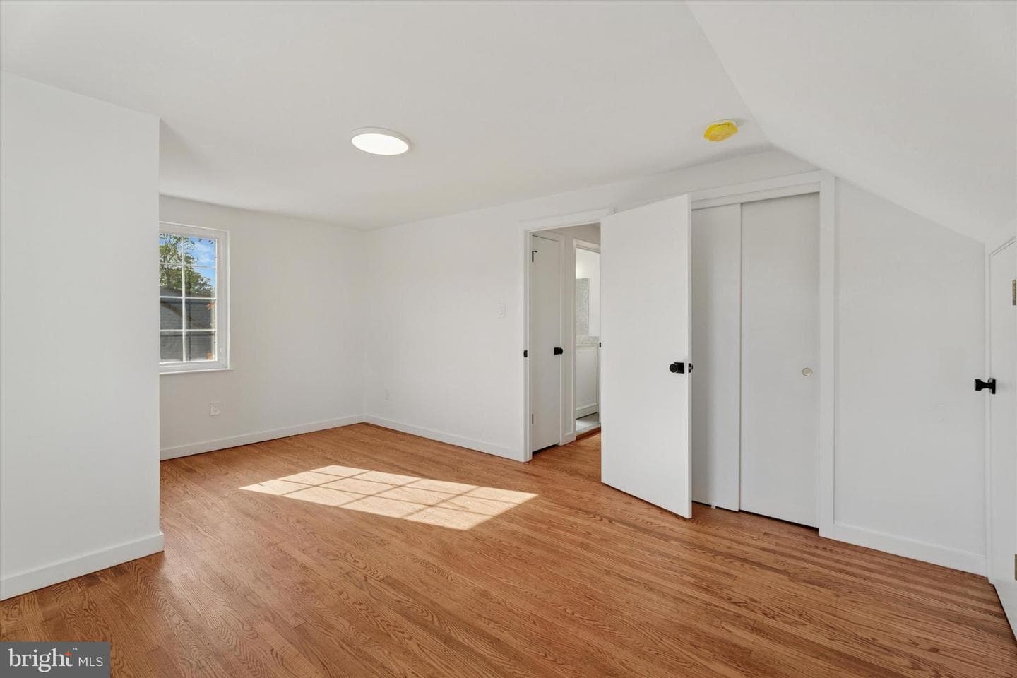 636 S Eagle Road photo 13