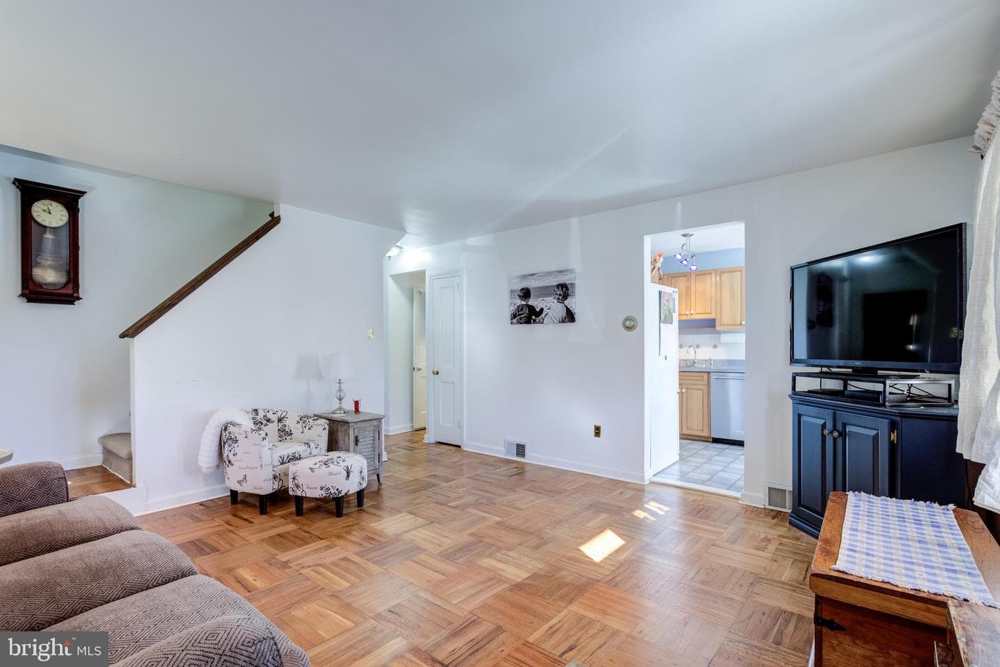 82 1st Avenue photo 4