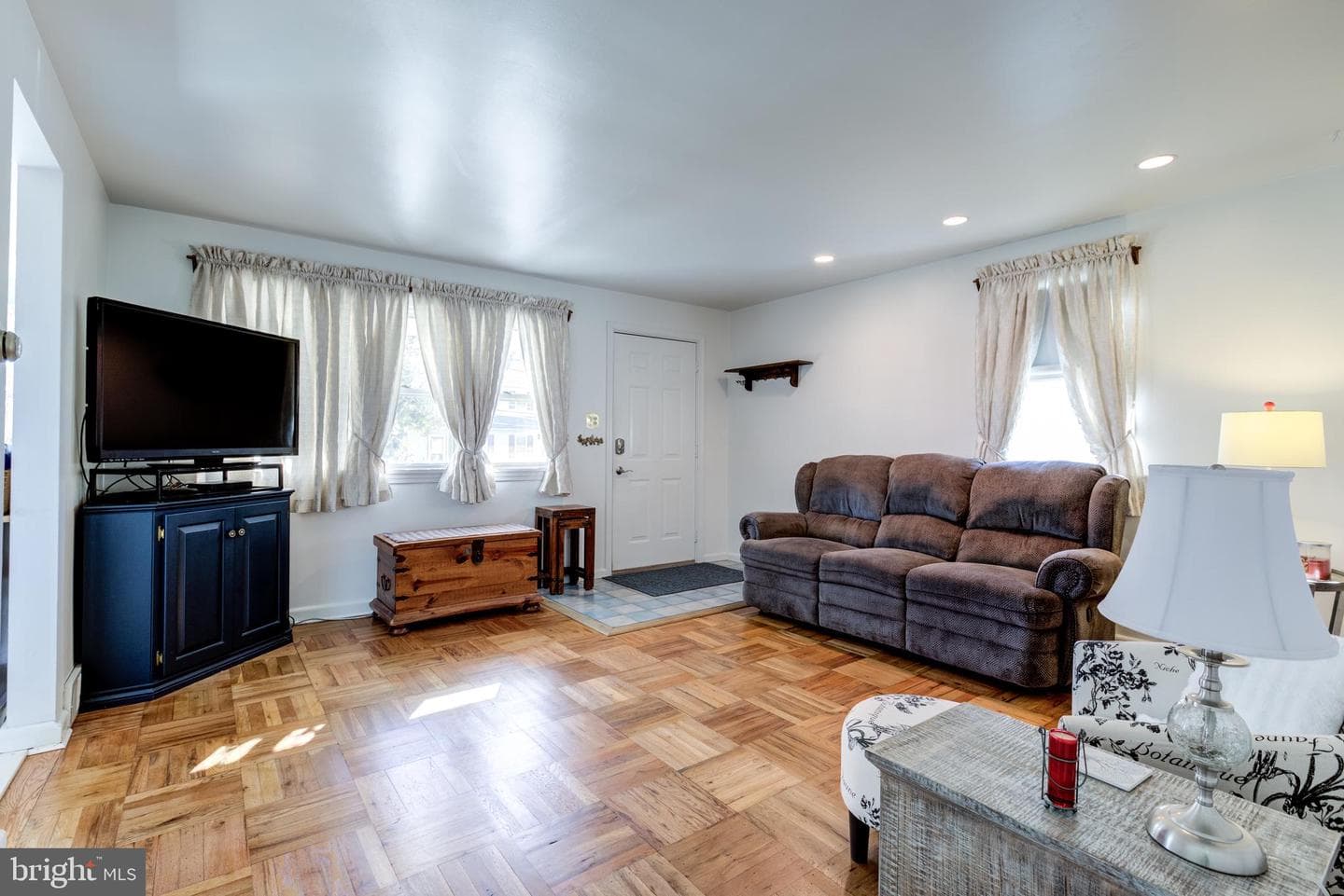 82 1st Avenue photo 5