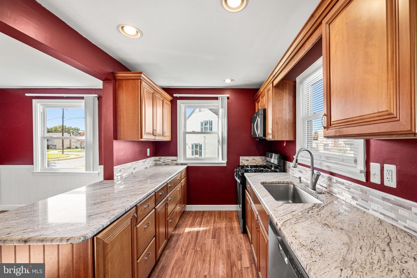 123 Scheivert Avenue photo 14
