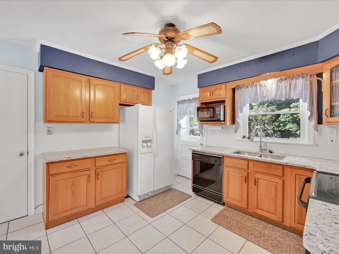 2644 Central Avenue photo 11