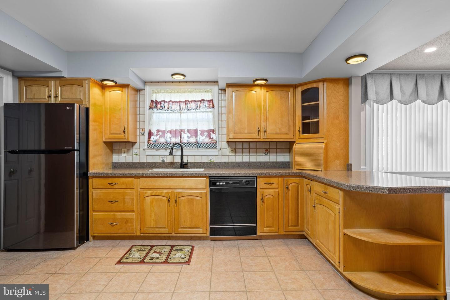 311 Ogden Place photo 14