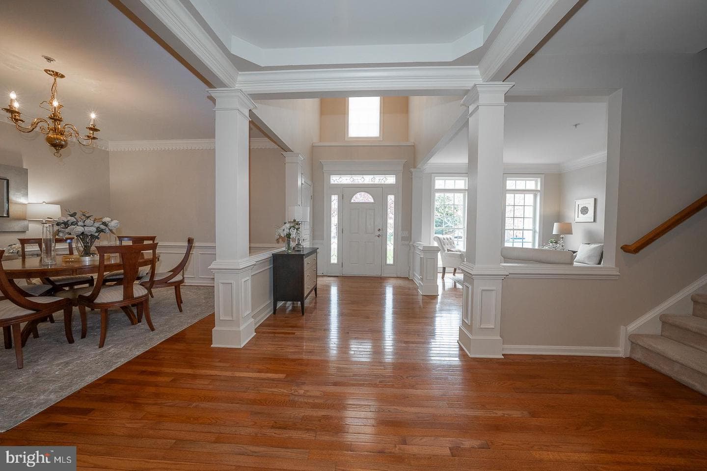 510 Guinevere Drive photo 3