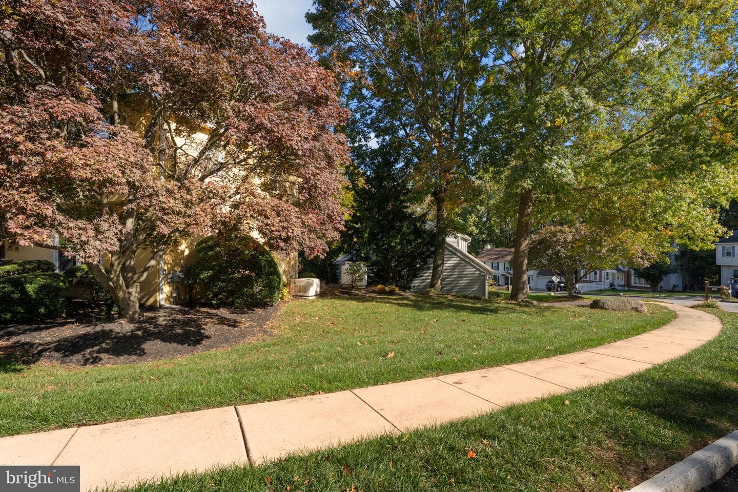 144 Eaton Drive photo 33