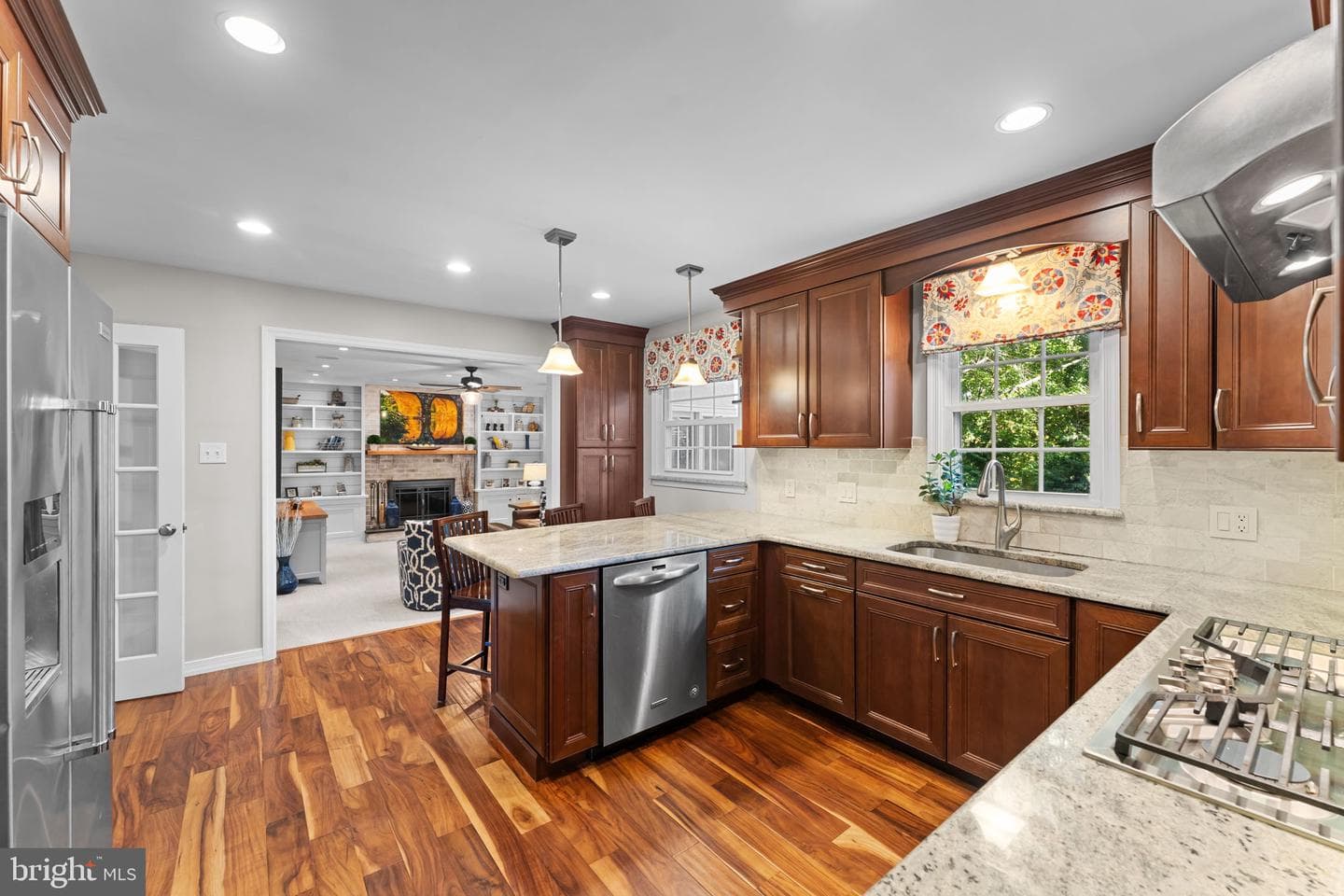 144 Eaton Drive photo 8