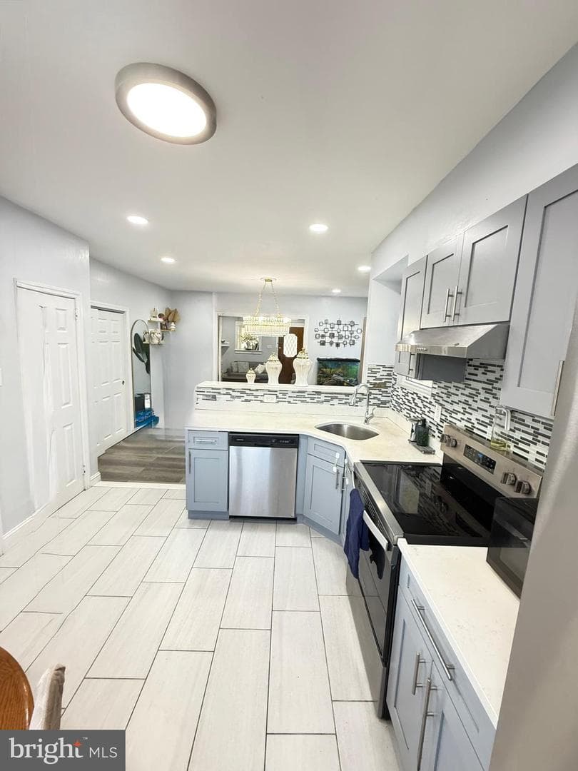 3830 Albemarle Avenue photo 7