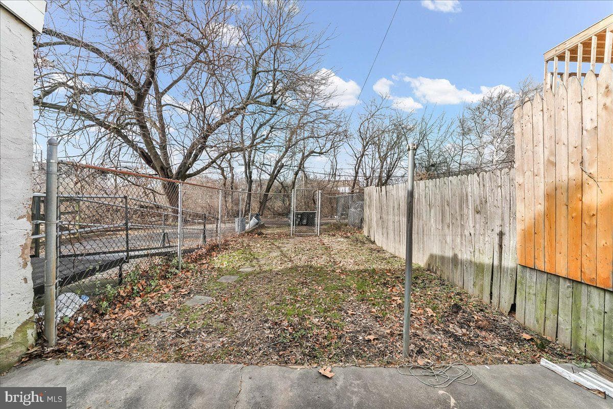 4518 Post Road photo 23