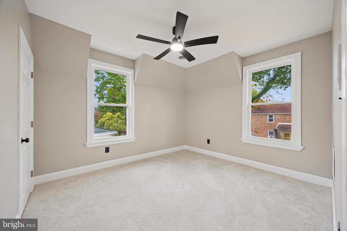 49 Elberon Avenue photo 22