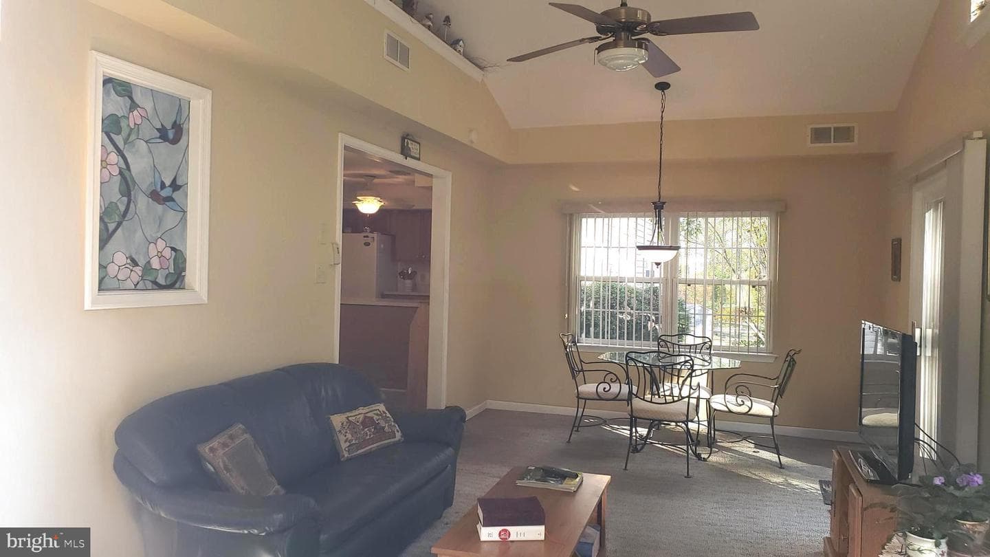 4029 Yorktown Drive photo 12
