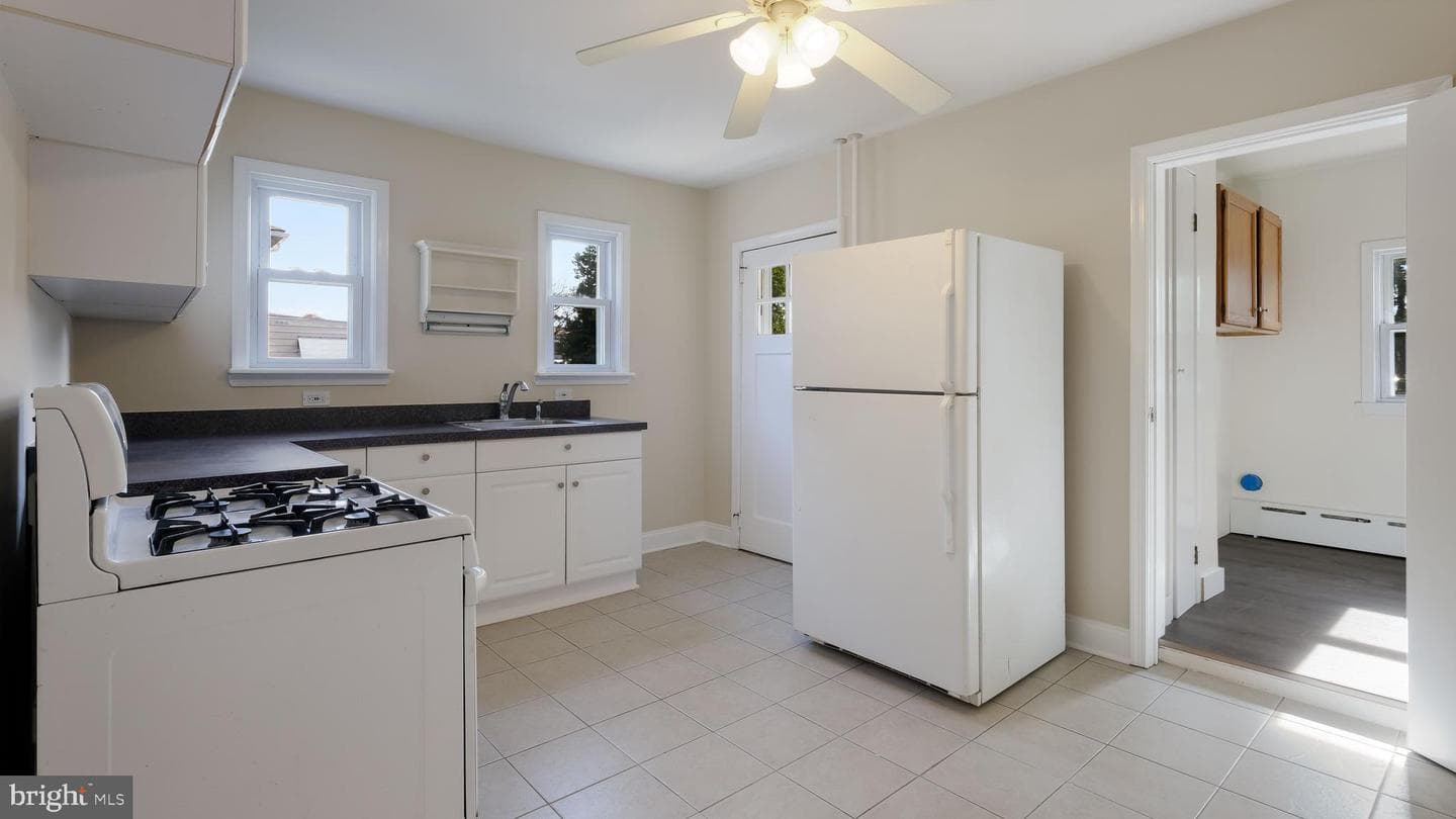 552 9th Avenue photo 11