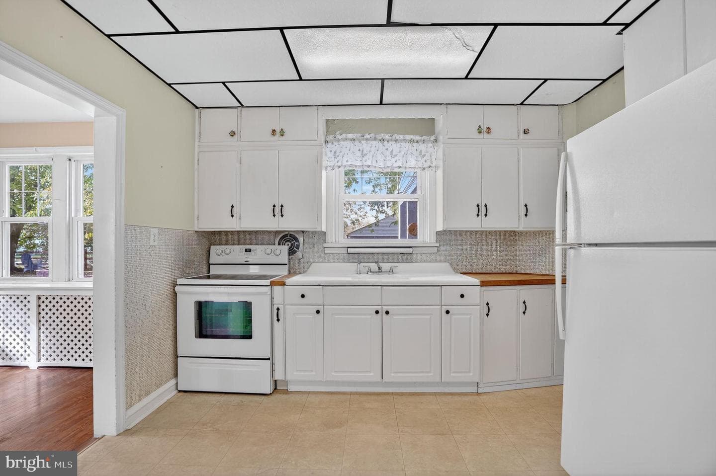 944 Galbraith Avenue photo 9