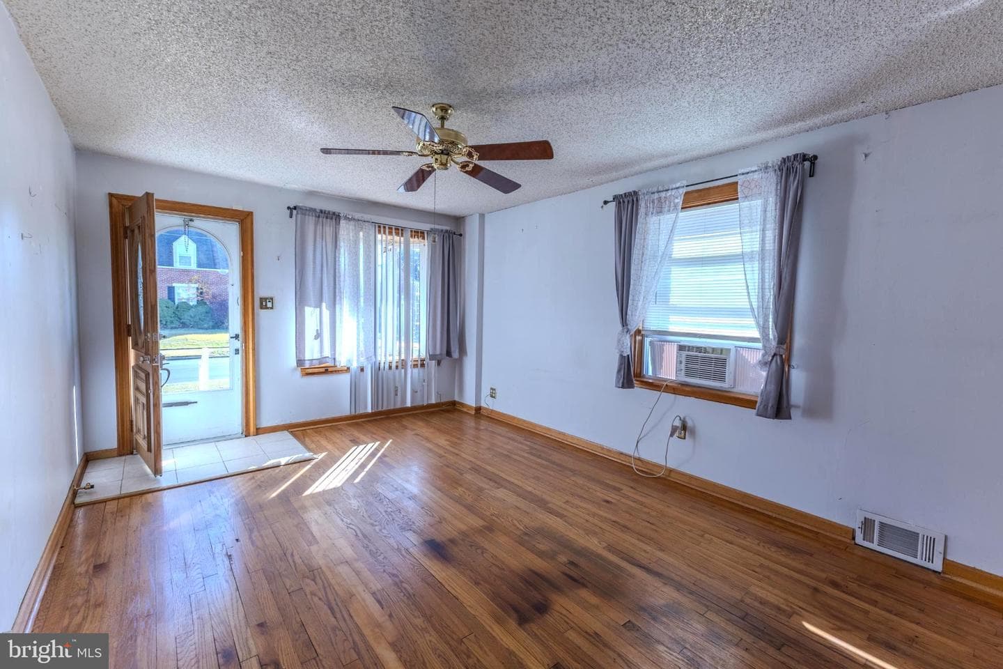 1115 7th Avenue photo 6