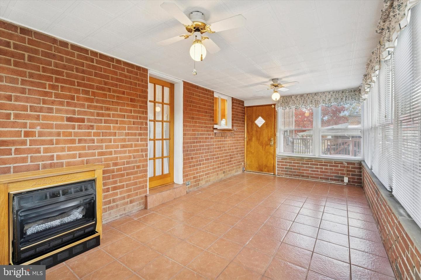 11 Linden Drive photo 13